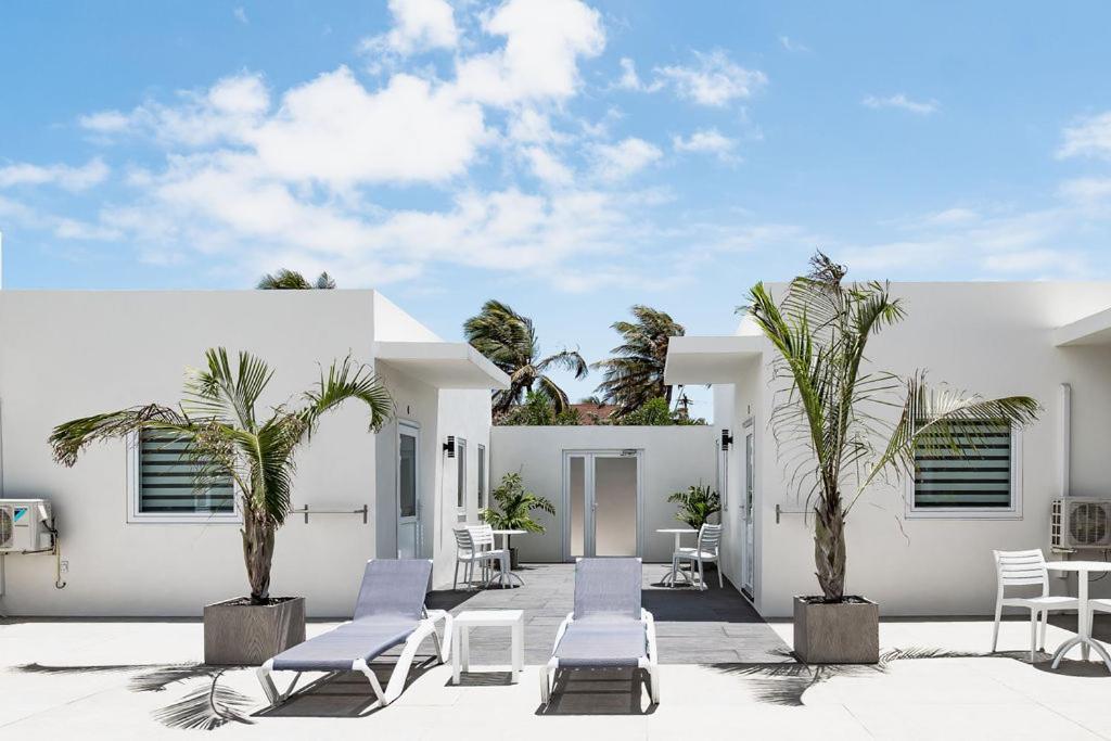 The Palm Leaf Apartments Noord Buitenkant foto