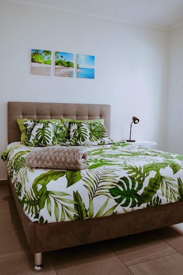 The Palm Leaf Apartments Noord Buitenkant foto
